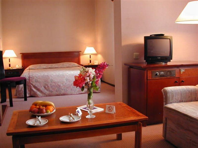 Perissia Hotel & Convention Centre Ουργκούπ Δωμάτιο φωτογραφία